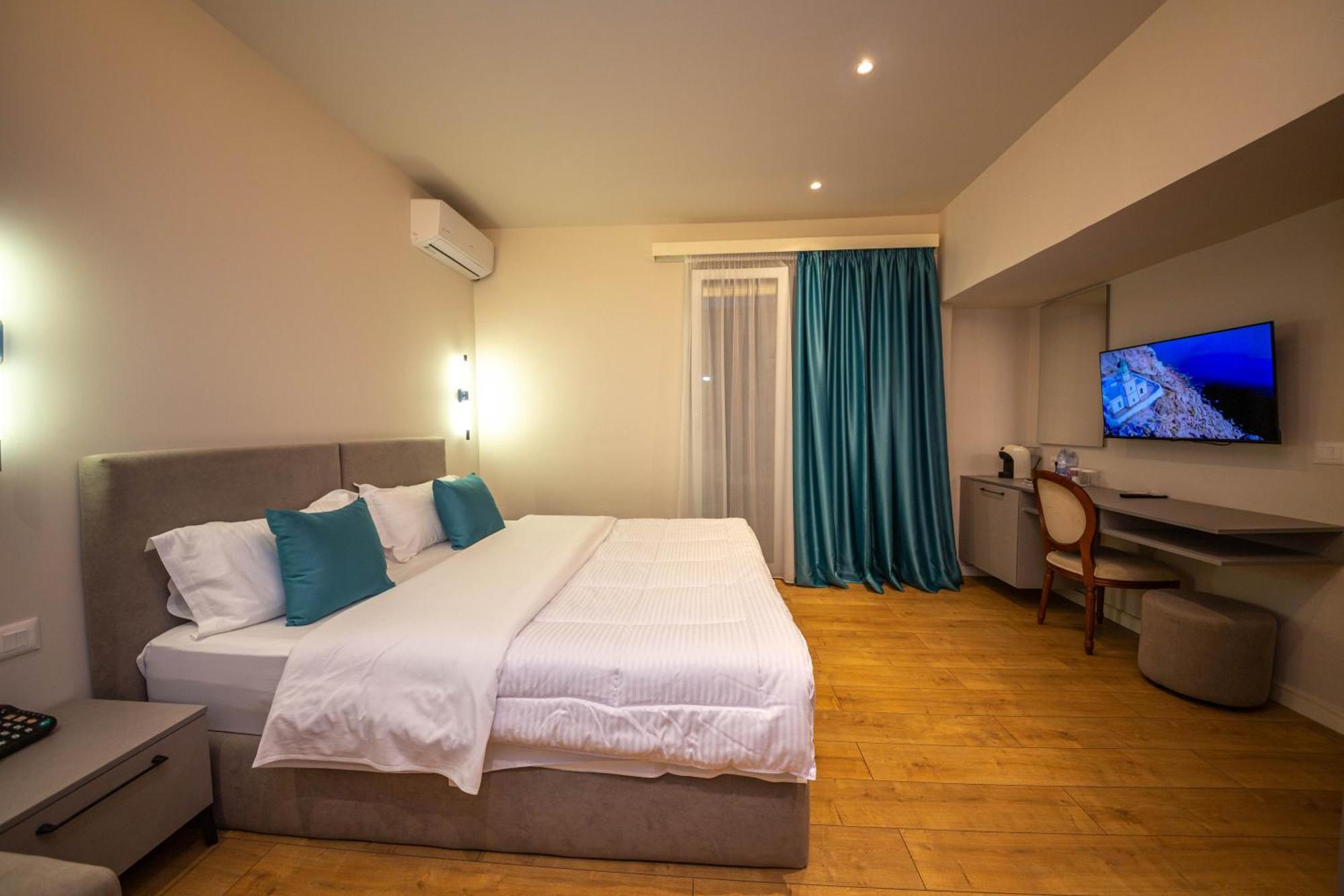 Illyrian Boutique Hotel Саранда Экстерьер фото